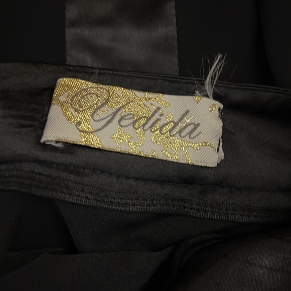 Yedida women’s skirt size 6 - Picture 3 of 8